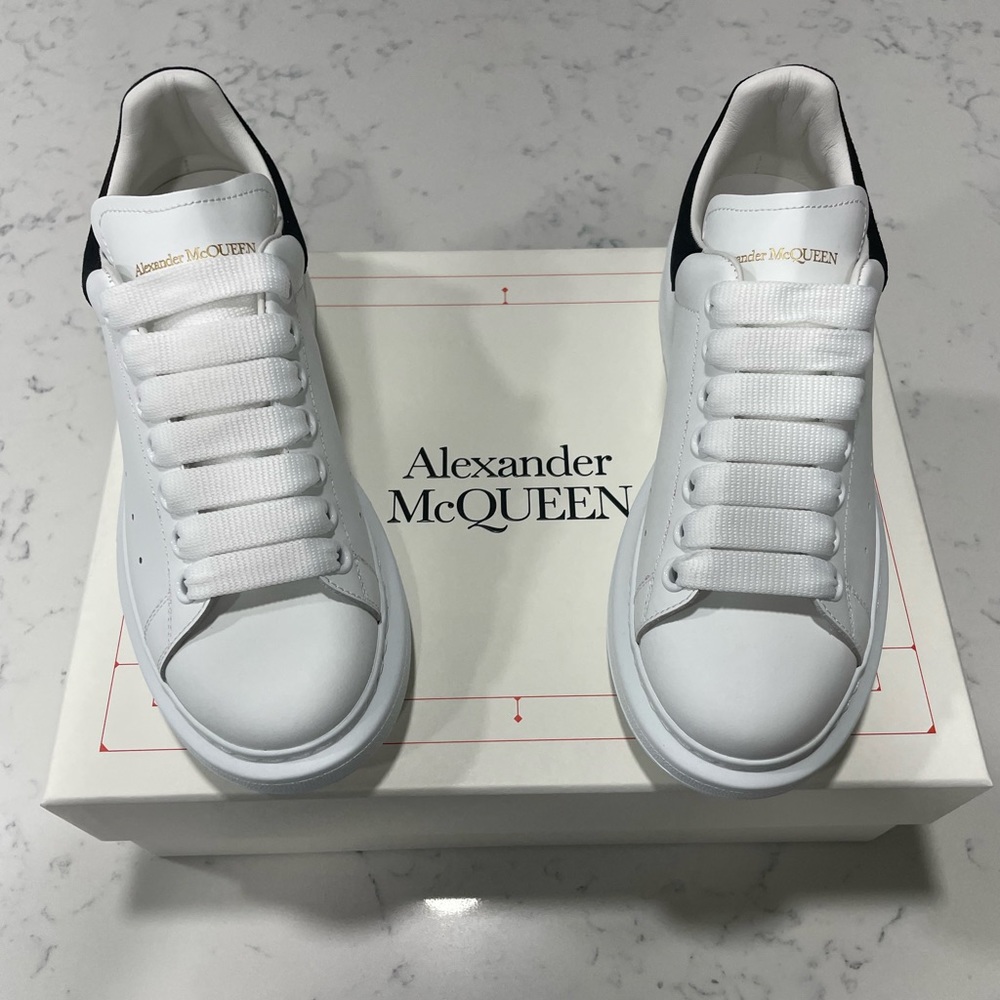 ALEXANDER MCQUEEN Sneaker